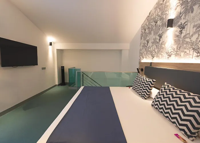 アパートホテル Rk Farallon Canteras 3*