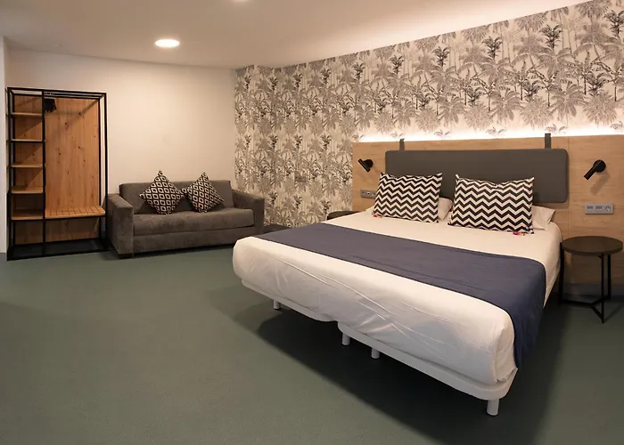 アパートホテル Rk Farallon Canteras 3*